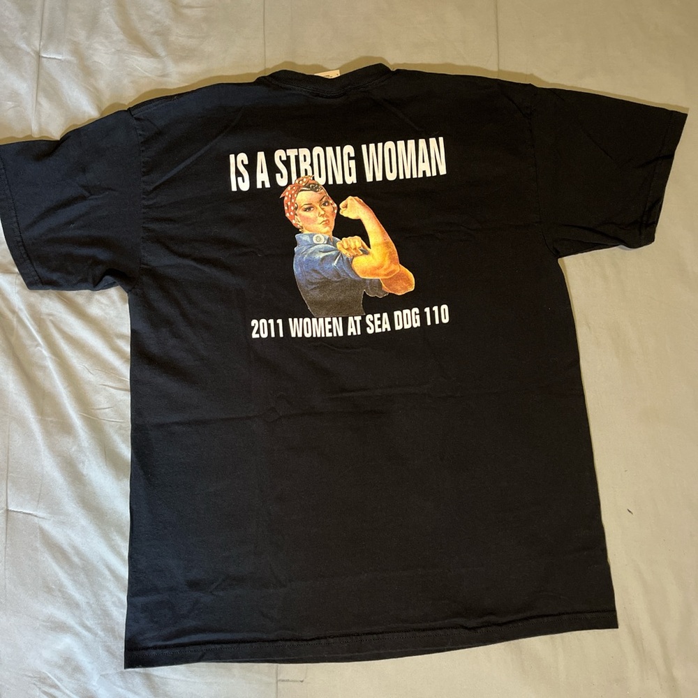 Women At Sea Dog 2011 Navy Ship Shirt size Large